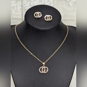 Elegant Gold tone Necklace and Earring Set